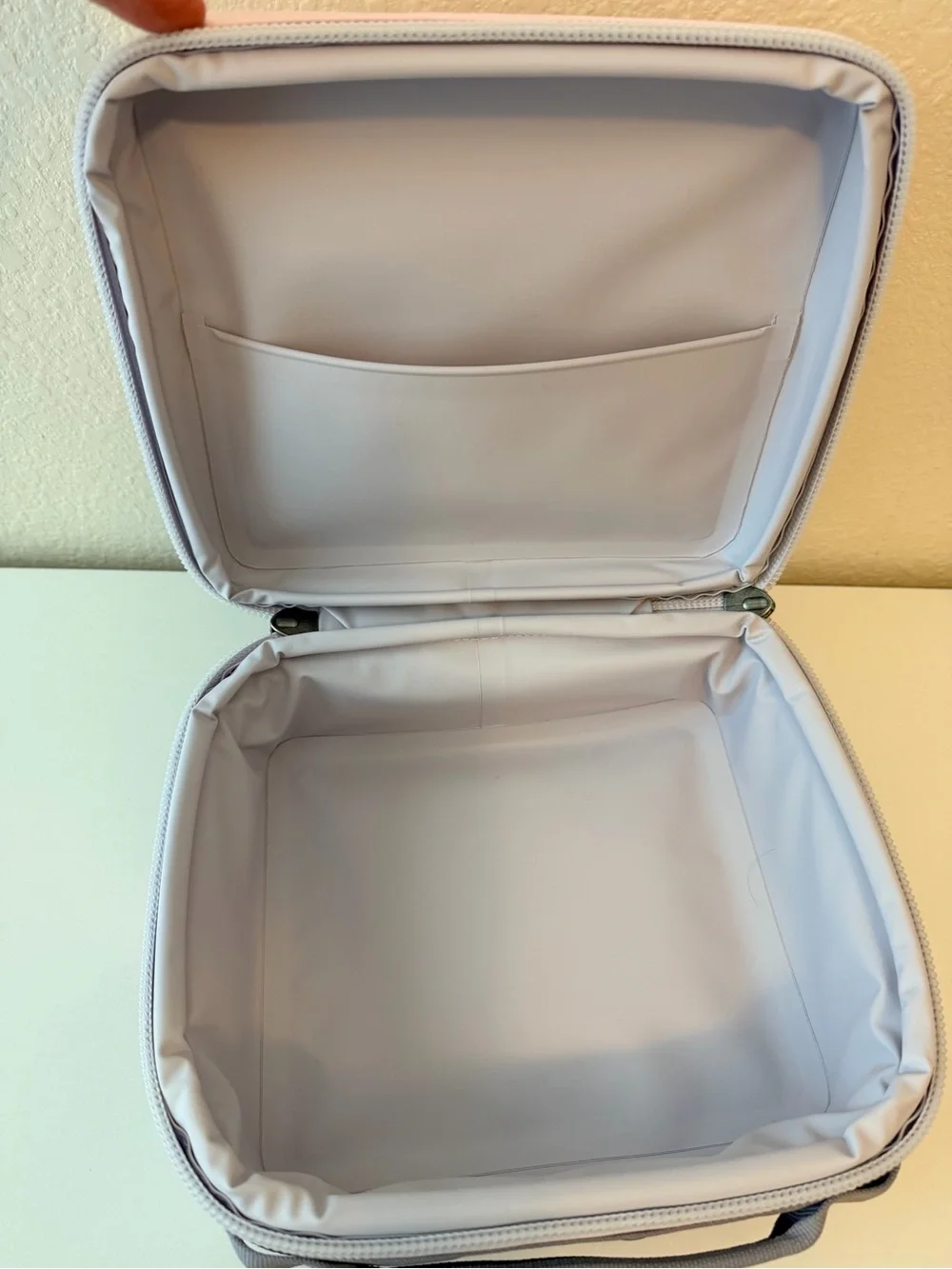 YETI Daytrip 3L Lunch Box Cherry Blossom New with Shoulder Strap